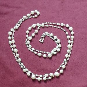 Ling pearl beaded necklace